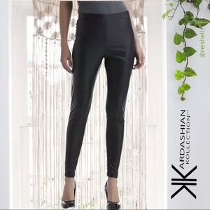 ⚫️ KARDASHIAN KOLLECTION LEATHER leggings​​